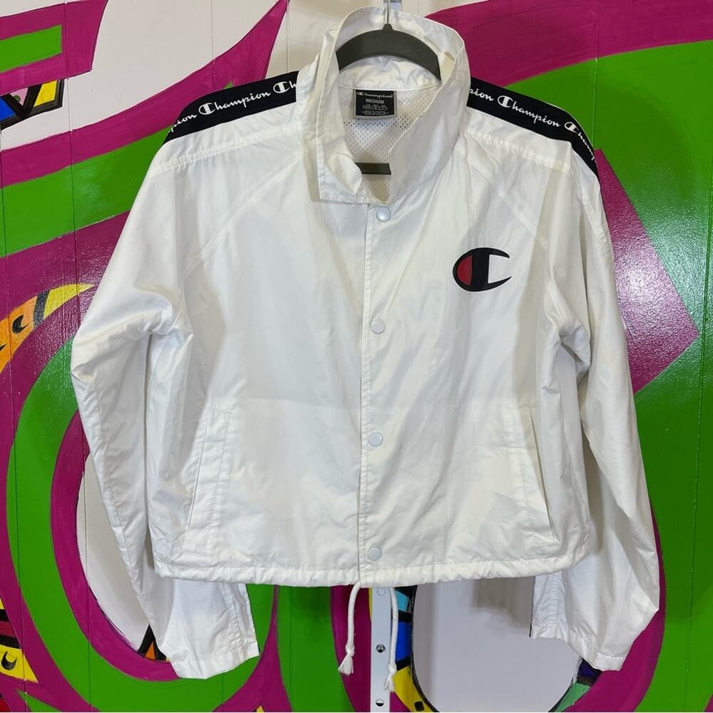 Champion, Cropped Windbreaker Jacket. Size Medium, Zipper Sleeves. White!